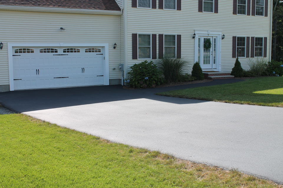 Residential-Driveway-Sealcoating-1